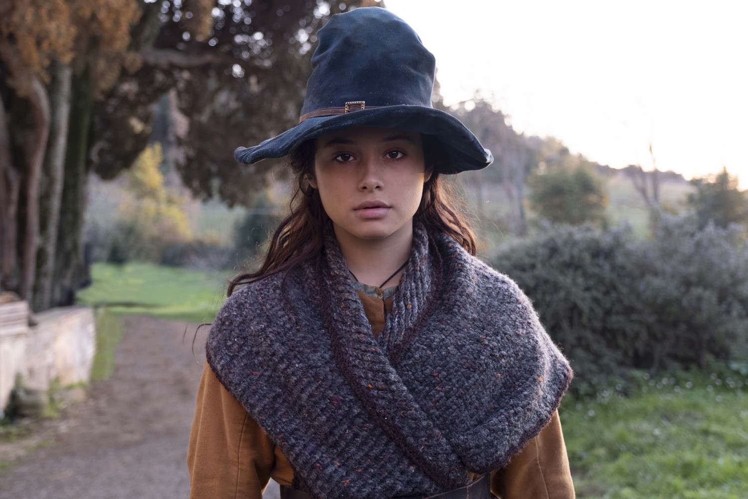 La befana vien di notte 2 – Le origini: nuove foto ufficiali del fantasy con Monica Bellucci