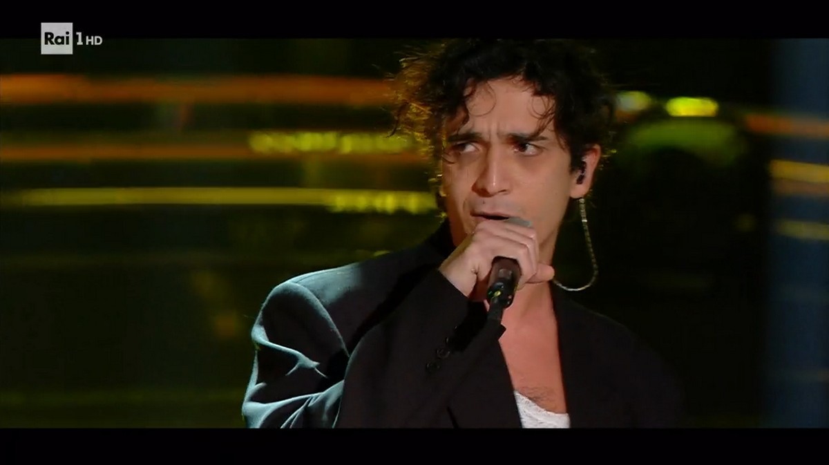 Tananai partecipa a Sanremo 2022 con Sesso Occasionale