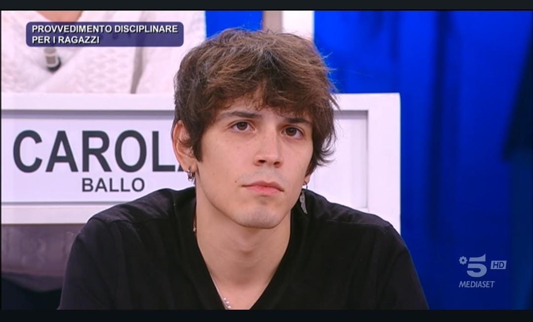 Amici 2021, ancora disordine nelle stanze, provvedimenti in arrivo. LDA e Alex si giustificano. E Albe?