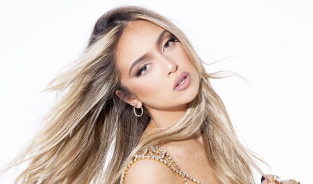 Ana Mena, ecco chi è la cantante in gara a Sanremo 2022 con “Duecentomila ore”