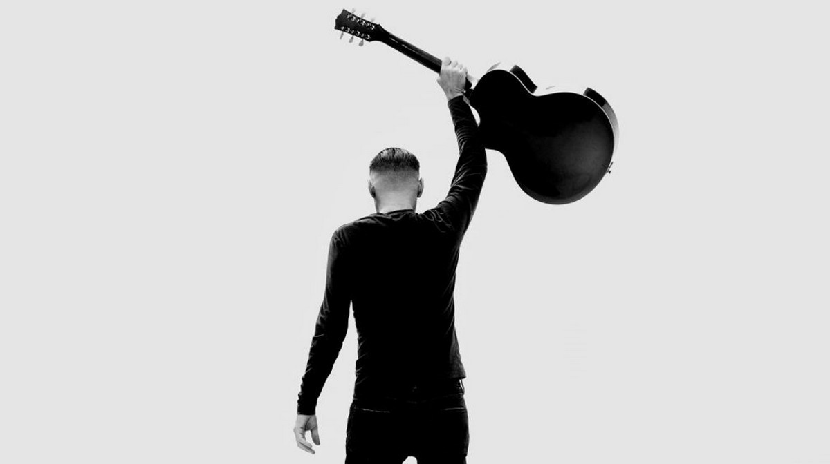 Bryan Adams, Never Gonna Rain è il nuovo singolo (Testo, Traduzione e Video)