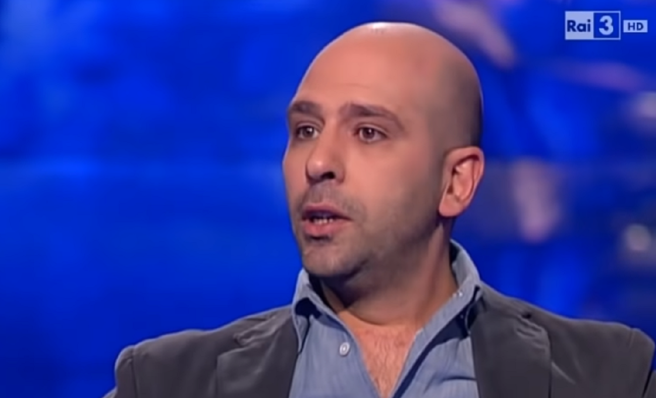 Sanremo 2022, Checco Zalone si esibirà mercoledì. Previsto un brano di attualità