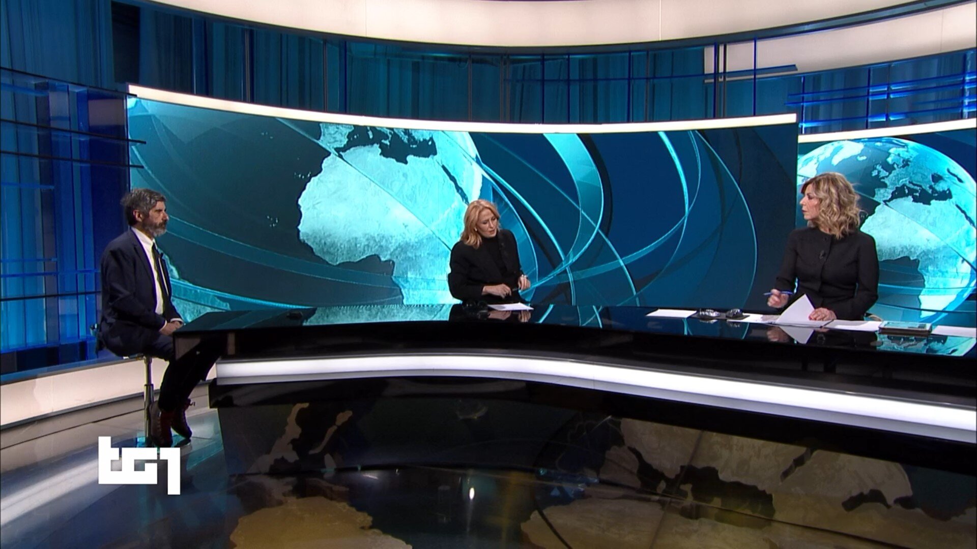 David Sassoli, il ricordo di Monica Maggioni e Gianni Riotta nel Tg1 delle 13:30