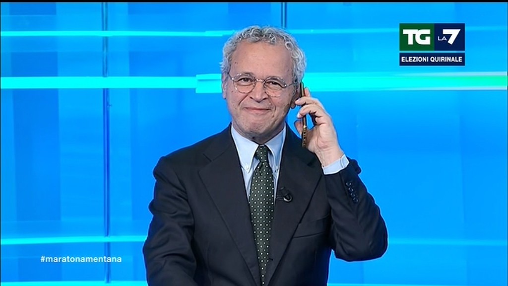 TgLa7, Grillo chiama Mentana in diretta: “Parla tranquillo, non ti metto in onda”