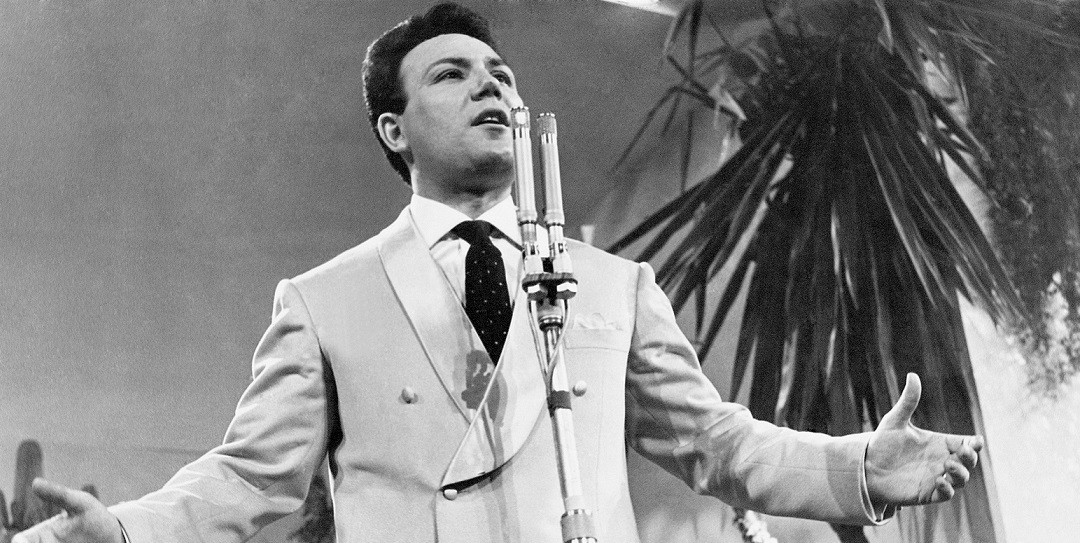 Un amore così grande, storia e origine della canzone