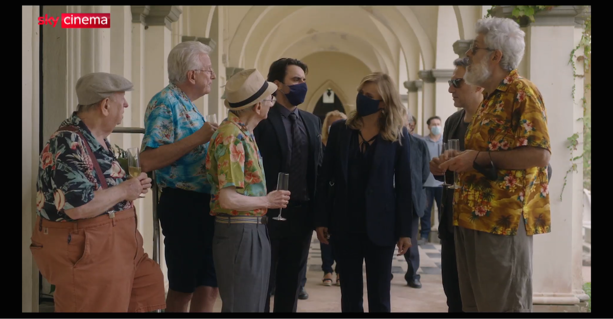 I Delitti del BarLume, una scena da A bocce ferme