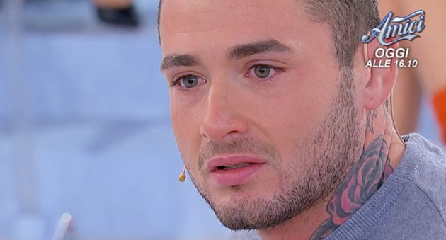Uomini e Donne, Matteo Ranieri piange: “Deluso da Armando e Denise” (video)