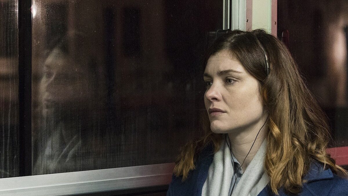 Non mi lasciare, Vittoria Puccini: “Serie coraggiosa, difficile da girare. E’ una favola nera”