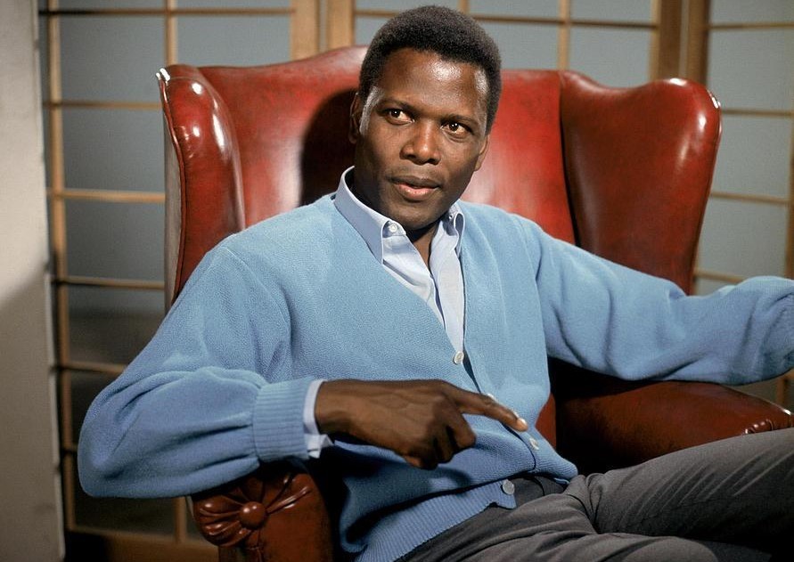 Sidney Poitier: 10 film e curiosità in ricordo dell’iconico attore di “Indovina chi viene a cena?”