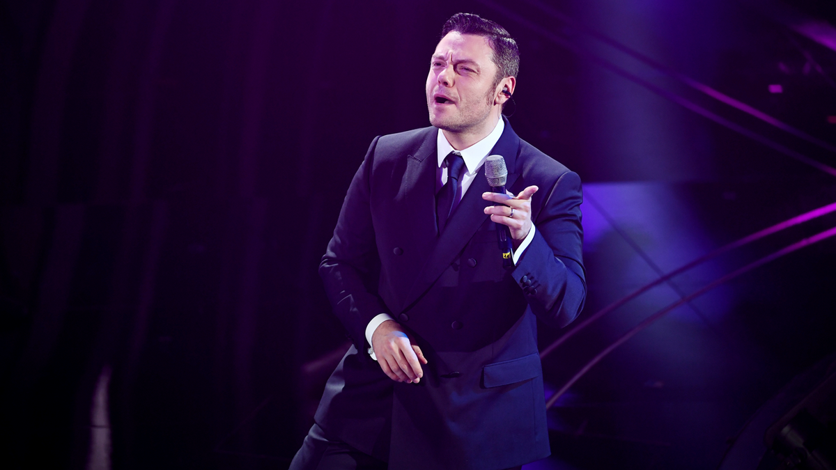 Eurovision 2022, martedì il sorteggio su RaiPlay. E per la conduzione spunta Tiziano Ferro