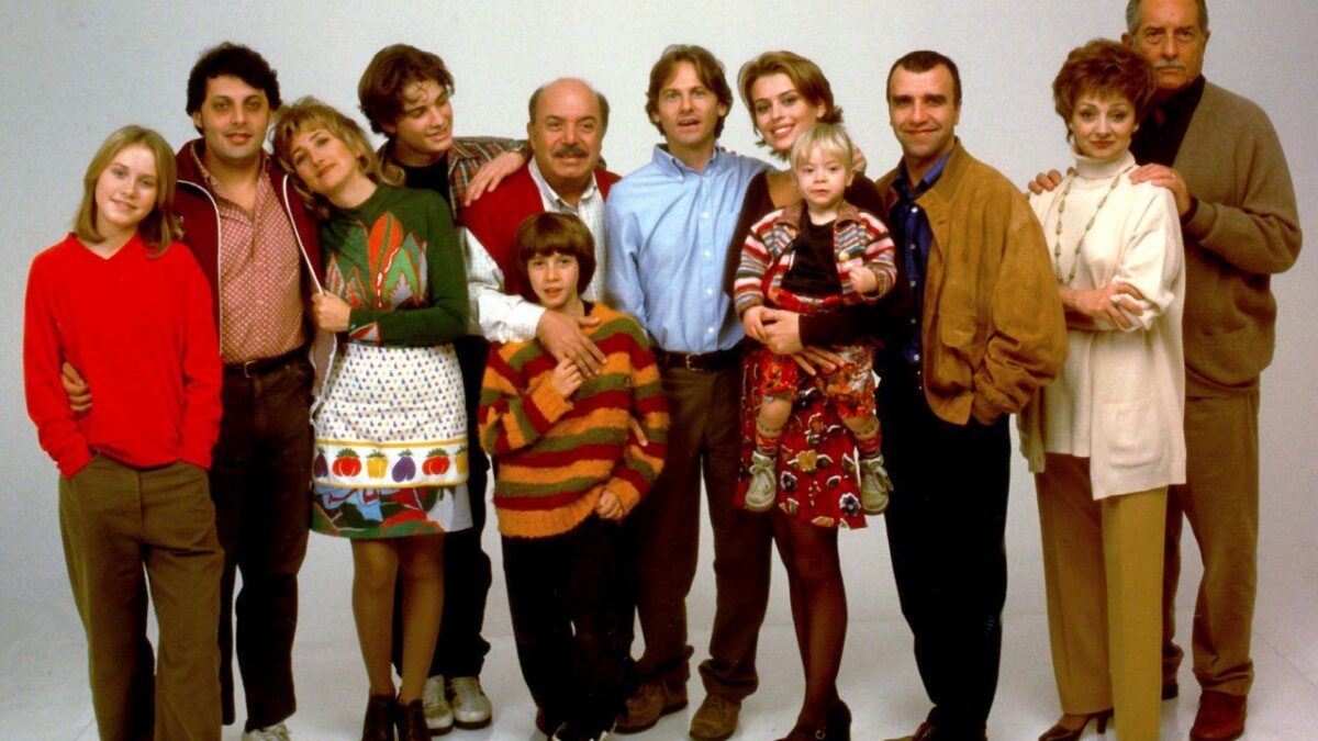 Un Medico in Famiglia, dalla tv allo streaming: ora è su RaiPlay, Netflix e Prime Video