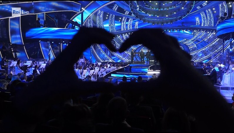 Buona la prima di Sanremo 2022, tra pubblico e Maneskin (se solo si fosse visto qualcosa…)