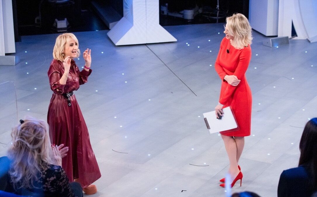 Ascolti tv sabato 12 febbraio 2022: C’è Posta per Te, Tali e Quali