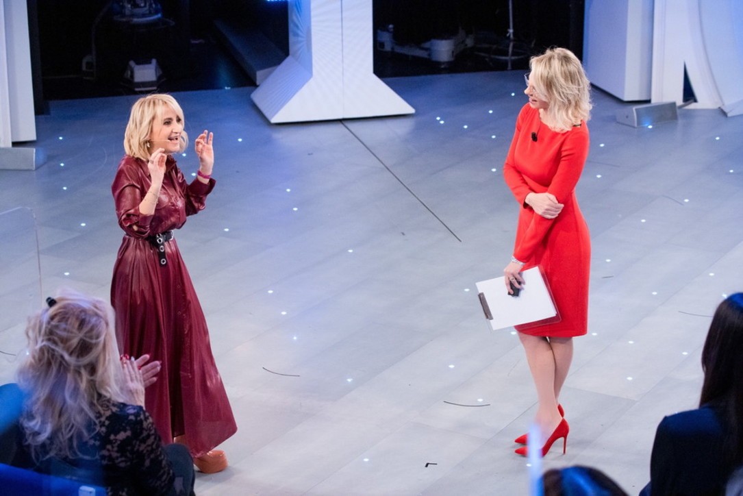 Ascolti tv sabato 12 febbraio 2022: C’è Posta per Te, Tali e Quali