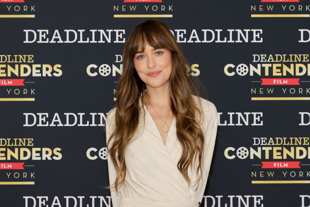 Dakota Johnson sarà “Madame Web” nello spinoff di Spider-Man e Geoffrey Rush interpreterà Groucho Marx in “Raised Eyebrows”