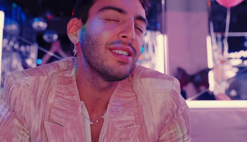 Can’t Stay Away, Darin: ascolta la canzone e guarda il video (traduzione e testo)