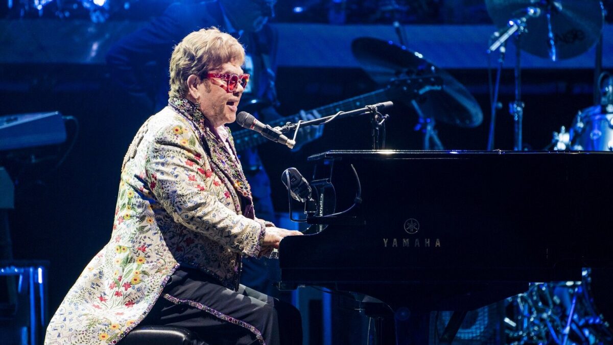 Your Song, Elton John: testo e traduzione della canzone