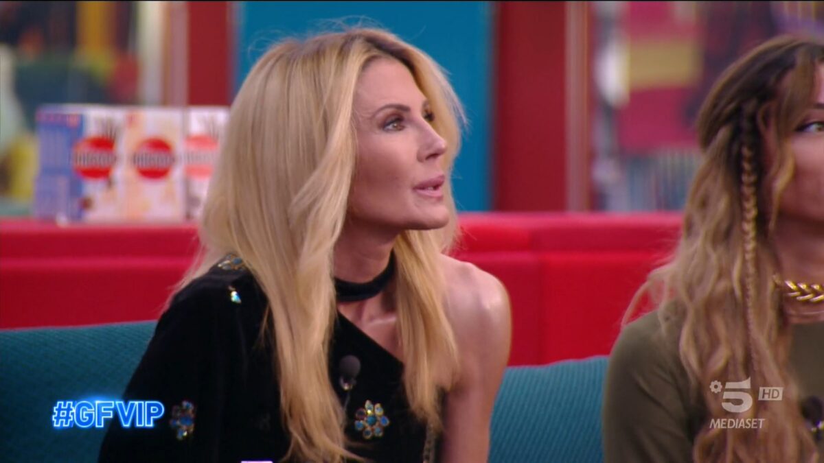 GF VIP 6: Nathaly Caldonazzo sola contro tutti: “Potrei finire il mio percorso anche in un angolo” (VIDEO)