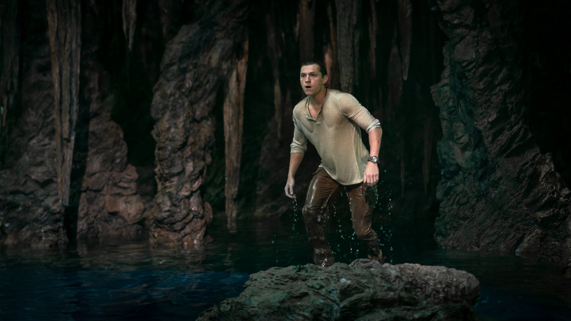 Uncharted: nuovo video in italiano, intervista e l’action figure ufficiale di Tom Holland