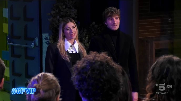 GF VIP 6, il ritorno di Paolo Ciavarro e Clizia Incorvaia nella casa per una sorpresa (VIDEO)