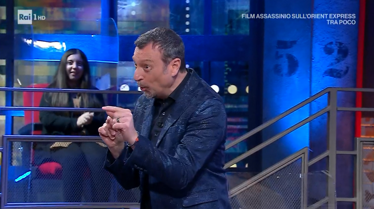 Amadeus, dal trionfo di Sanremo agli affanni del sabato sera: è la tv, bellezza