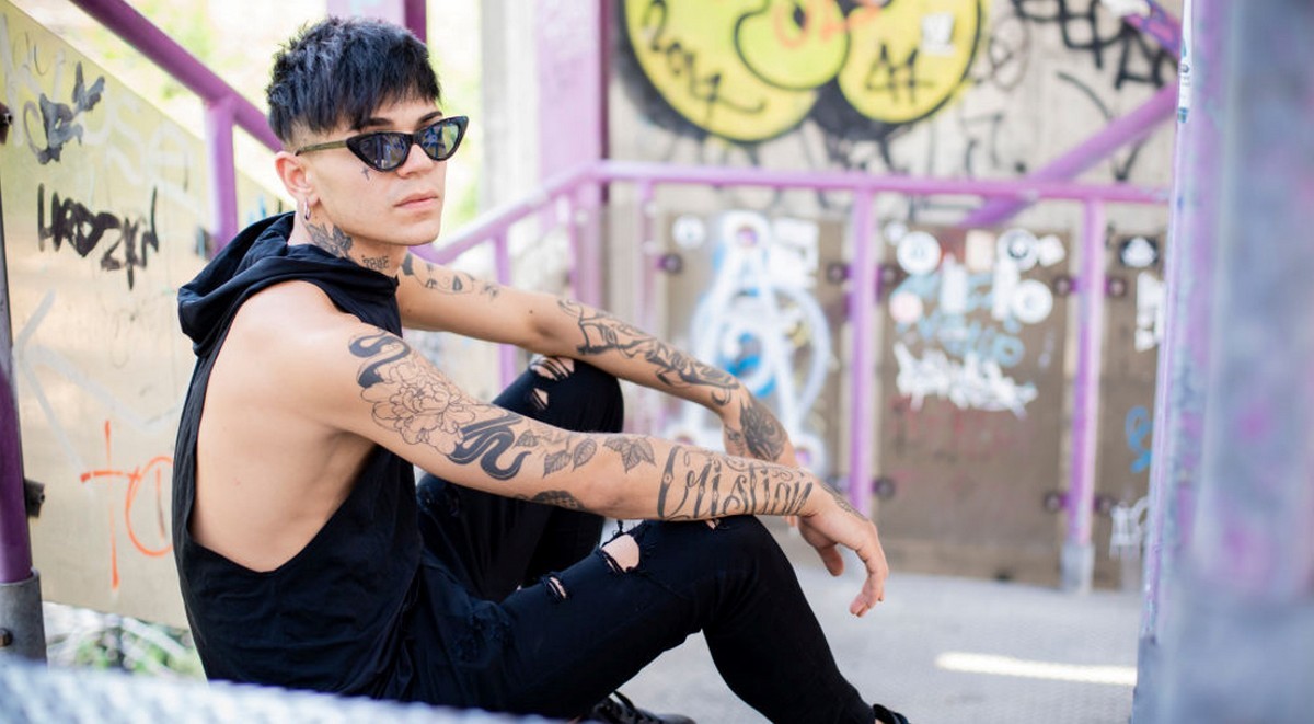 Blind: chi è il rapper che sta partecipando a L’Isola dei Famosi 2022