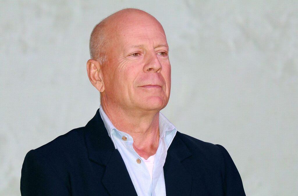 Bruce Willis abbandona la recitazione per una diagnosi di afasia