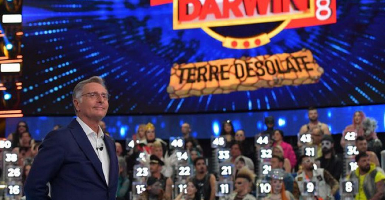 Ciao Darwin 9, la sparizione del promo diventa un caso