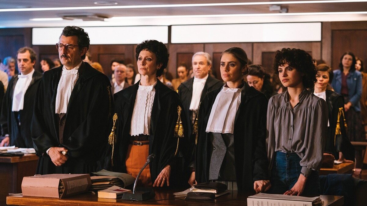 Circeo la serie su Rai e Paramount+, per raccontare uno sconvolgente massacro che aiutò a cambiare l’Italia