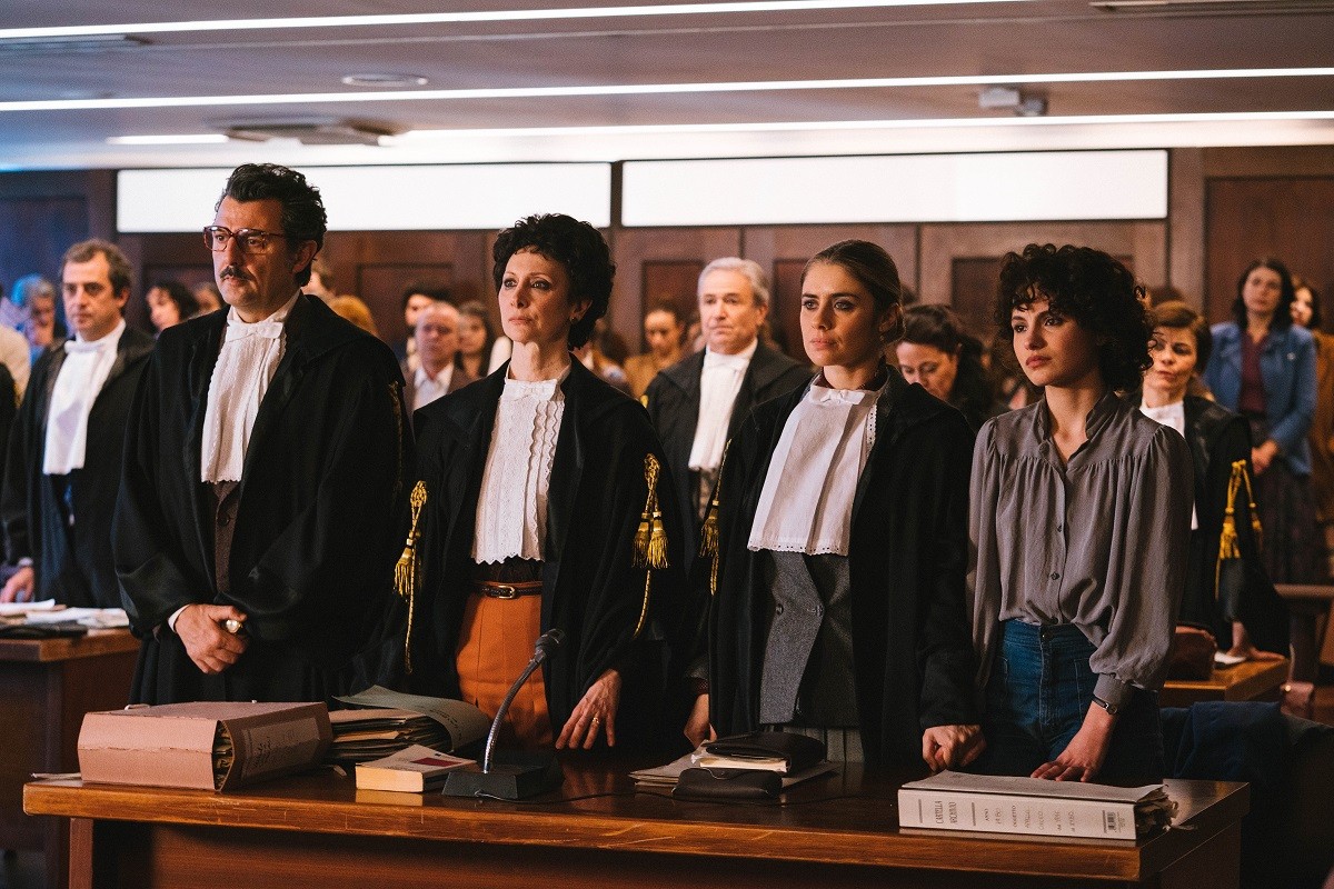 Circeo la serie su Rai e Paramount+, per raccontare uno sconvolgente massacro che aiutò a cambiare l’Italia