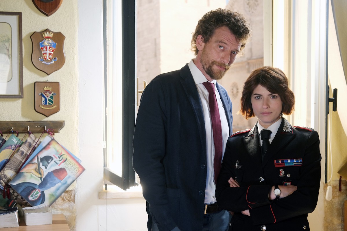 Don Matteo 13, la vera costante sono stati Anna e Marco (che hanno reso la serie più romantic comedy)