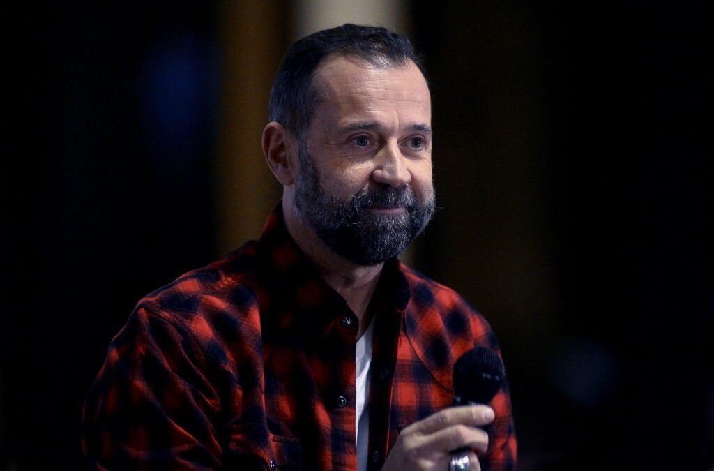 Fabio Volo eredita “A raccontare comincia tu”, da aprile su Rai 3 diventa “É una vita che ti aspetto”