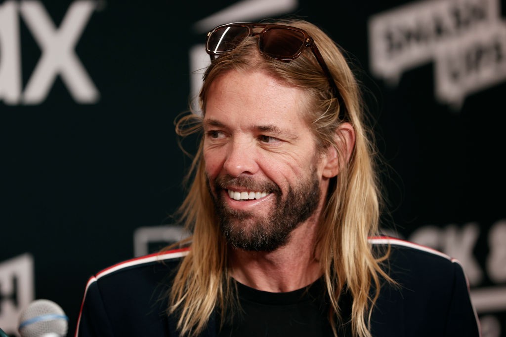 Grammy 2022, tributo a Taylor Hawkins, i Rolling Stones annullano l’esibizione live dopo la morte del batterista
