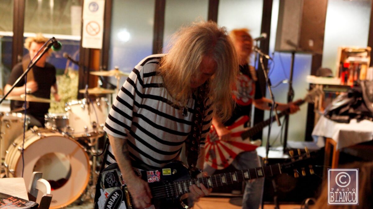 Jiro Okabe e la voglia di punk rock dal vivo: una serata a Toscolano Maderno, 20 marzo 2022