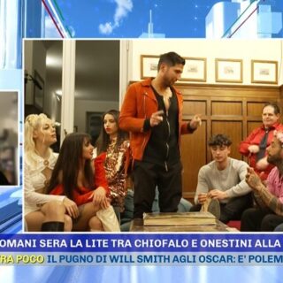 Lite tra Francesco Chiofalo e Gianmarco Onestini a La Pupa e il secchione show