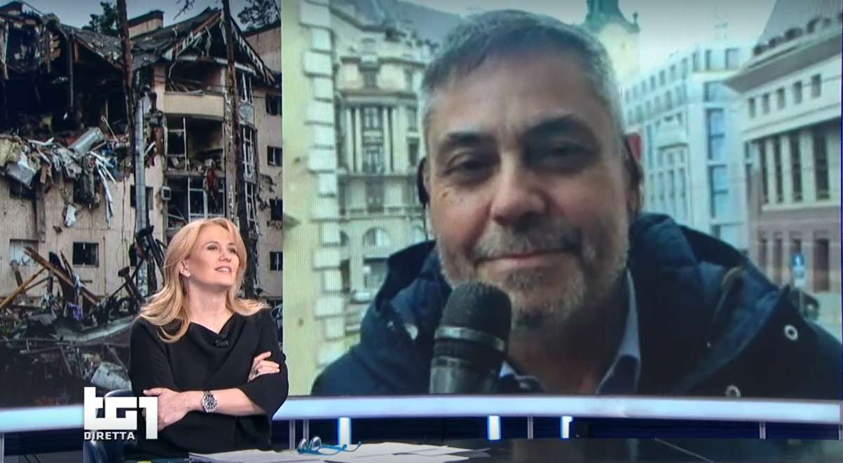Tg1 – Gr1, il collegamento tra Monica Maggioni e Andrea Vianello a Leopoli