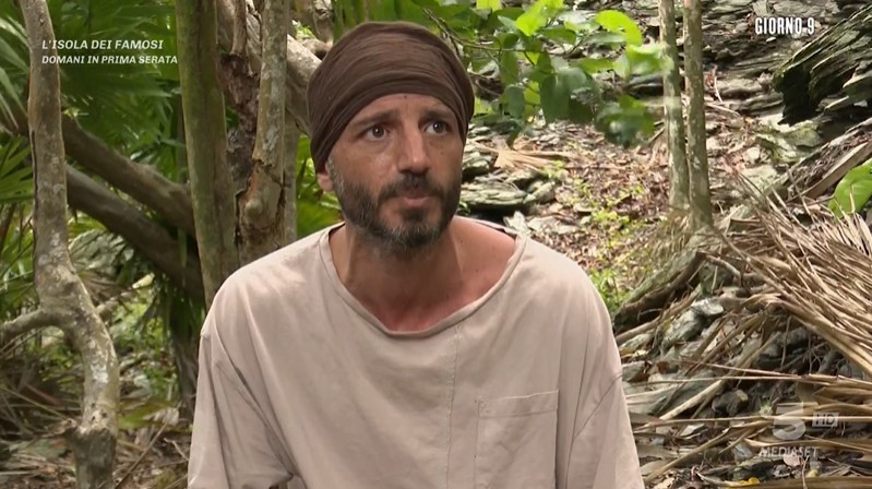 L’Isola dei Famosi 16, Nicolas: “Il pubblico predilige la parte trash del programma se salva Carmen ed Alessandro” (video)