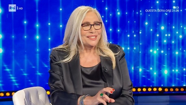 Mara Venier a Domenica In: “Abbiamo tolto le poltrone, bisogna svecchiare” (video)