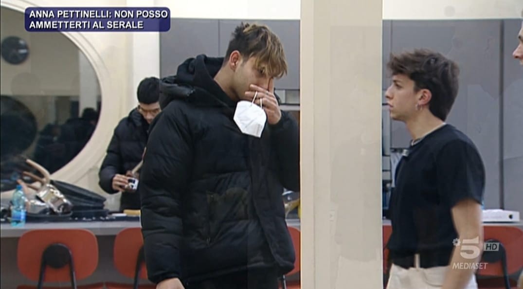 Amici 2022, Gio Montana eliminato da Anna Pettinelli (dopo averlo scelto). Rudy Zerbi lo accoglie nella sua squadra…