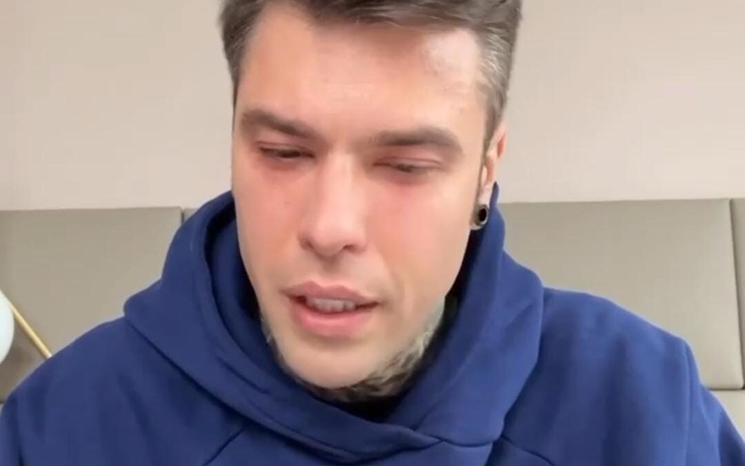 Fedez: “Purtroppo mi è stato trovato un problema di salute che comporta un percorso importante che dovrò fare”