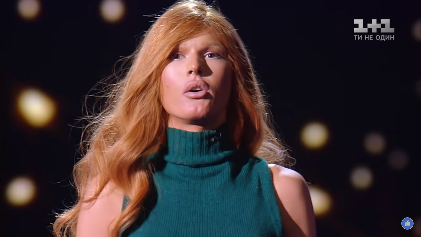 Chi l’ha visto? ritrova Zi Faamelu, cantante trans ucraina di The Voice costretta a combattere