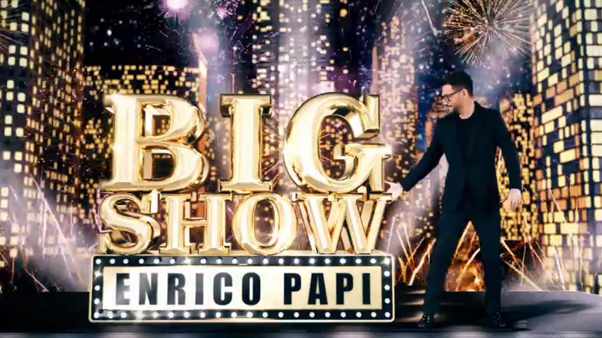 Big show con Enrico Papi per l’ultima puntata si sposta di domenica su Canale 5