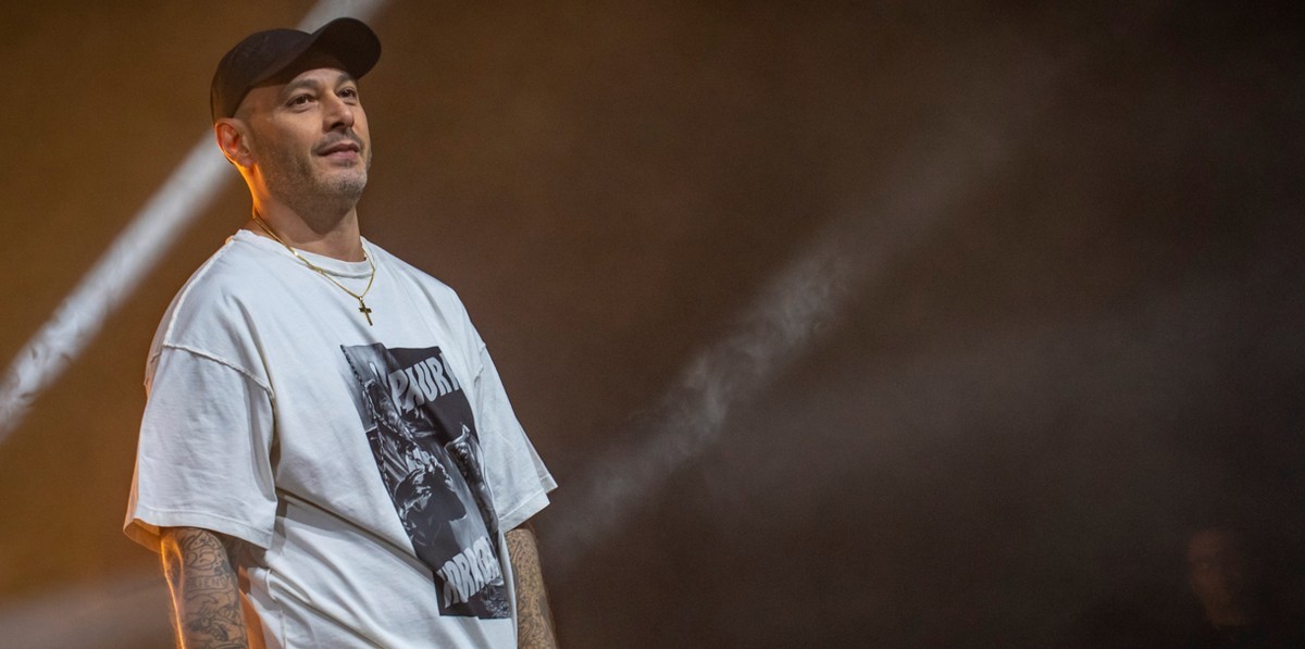 Fabri Fibra: Caos Live Festival 2022, il calendario aggiornato (Date e Biglietti)