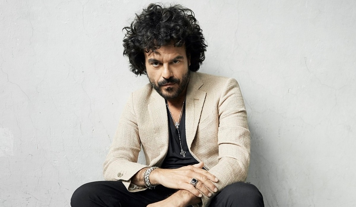 Francesco Renga, Estate 2022 è il tour estivo: date e biglietti