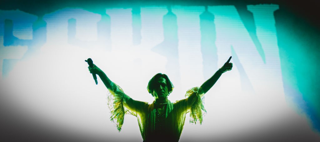 I Maneskin infiammano il Coachella 2022 (e lanciano un messaggio di pace per l’Ucraina e contro Putin)