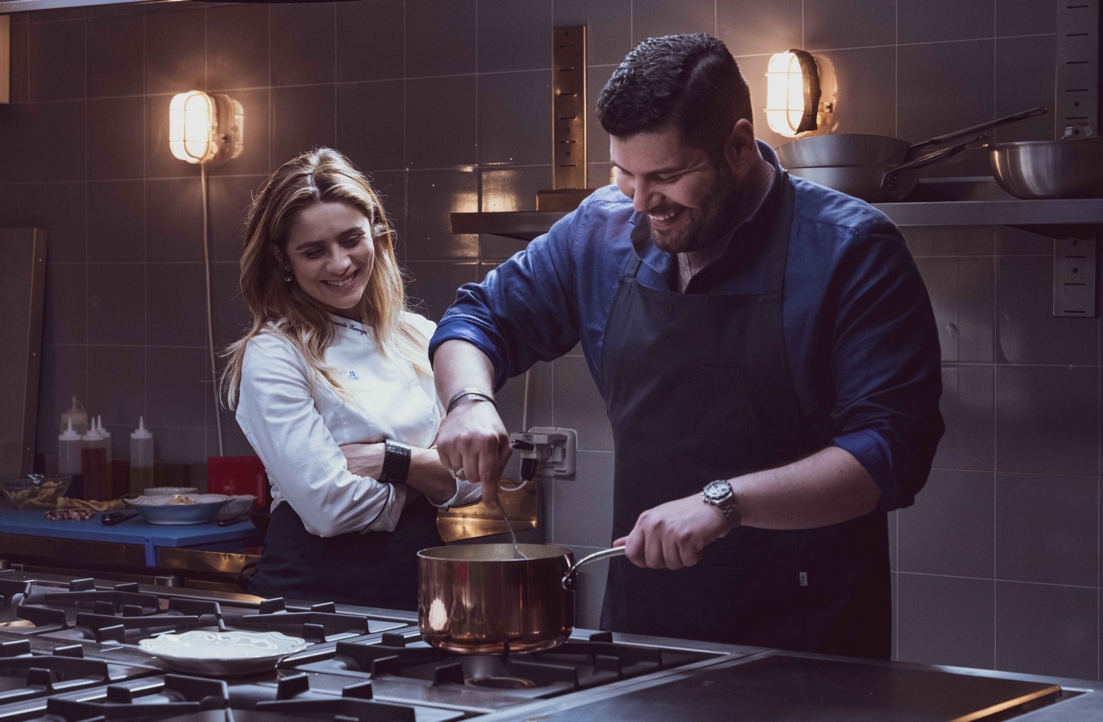 La cena perfetta: video backstage e tutte le anticipazioni sulla commedia con Salvatore Esposito