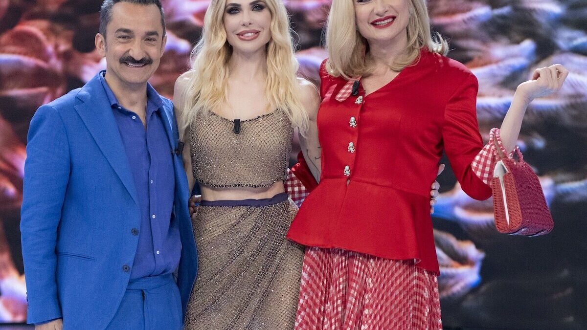 Isola dei Famosi 2022: puntata 20 giugno, naufraghi, anticipazioni: la semifinale