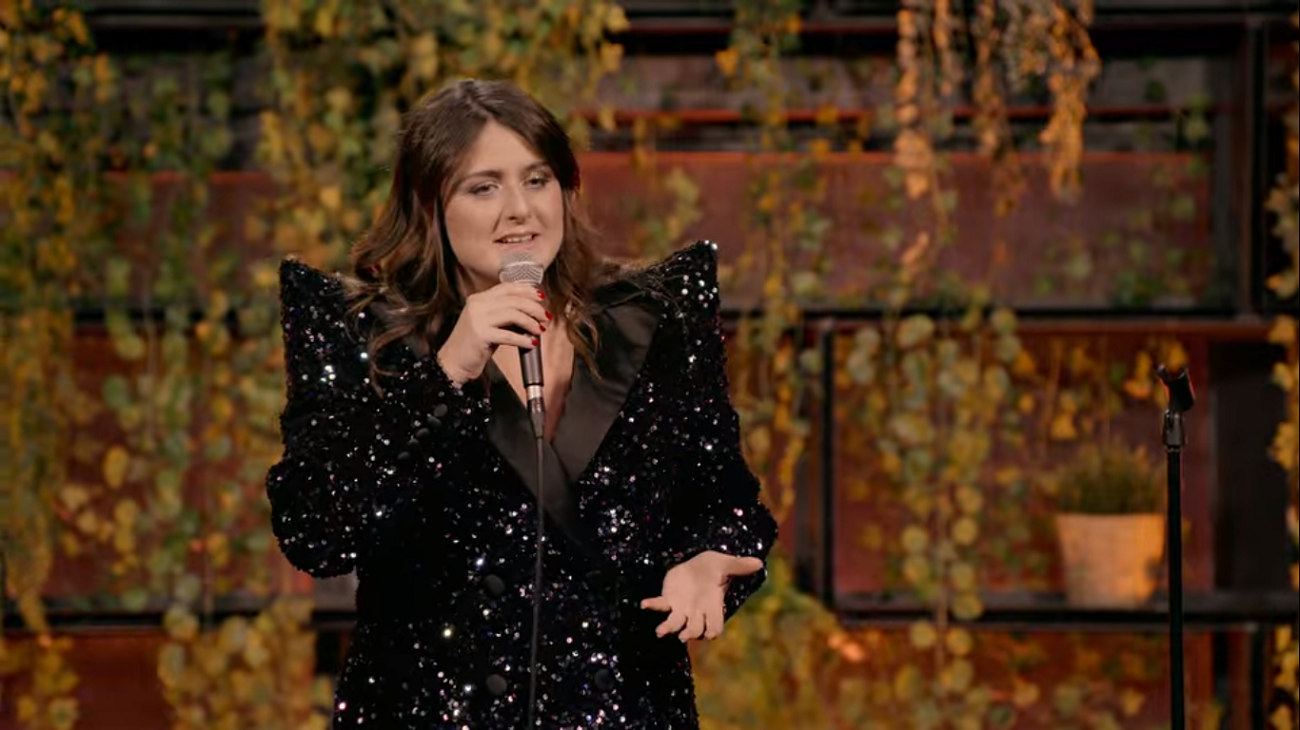Michela Giraud: La verità, lo giuro! Buone battute ma lo show non decolla