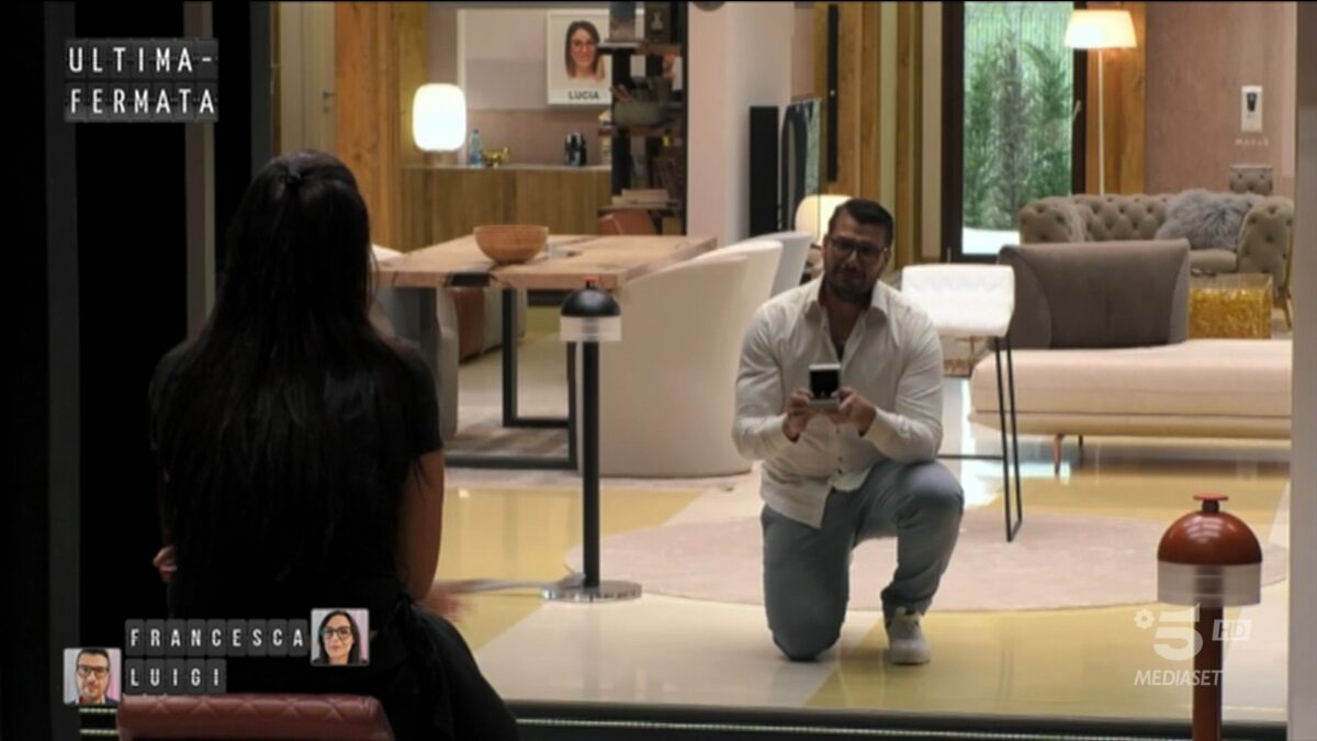 Ultima Fermata: proposta di matrimonio rifiutata, Luigi e Francesca si lasciano (VIDEO)