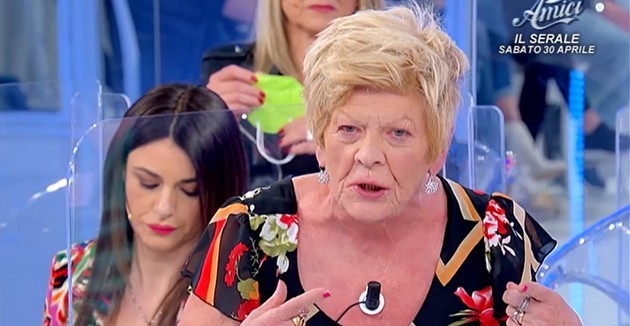 Uomini e Donne, la rivelazione di Bruno su Pinuccia: “Me l’hai fatto per tre volte” (video)
